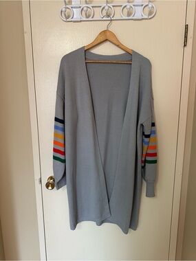 Light Gray Open-Front Women's Sweater Cardigan with Multicolor Stripe Sleeves